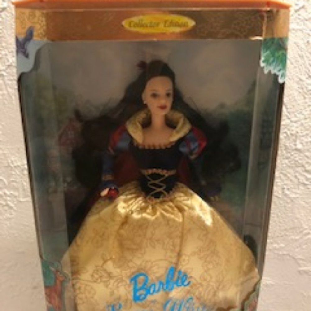 Like New Mattel 1998 Barbie as Snow White